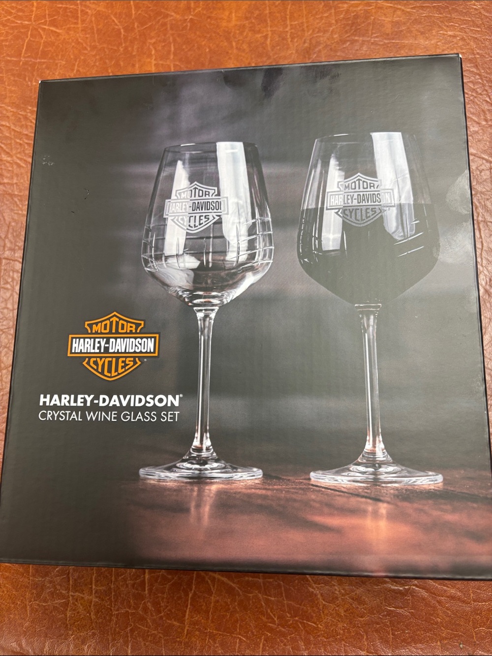 Harley-Davidson Crystal Wine Glass Set - Clear and Orange Logo